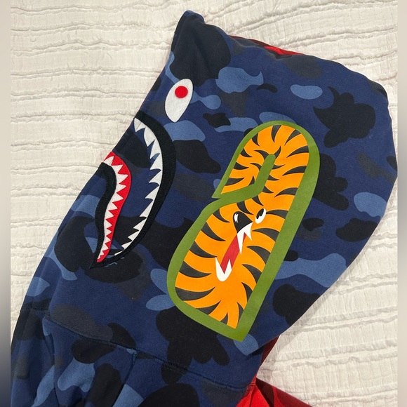 -SOLD- BAPE CAMO SHARK HOODIE - Picture 7 of 11